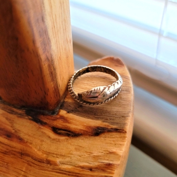 Sterling Silver Snake Ring - Size 7-1/4 - Picture 1 of 8